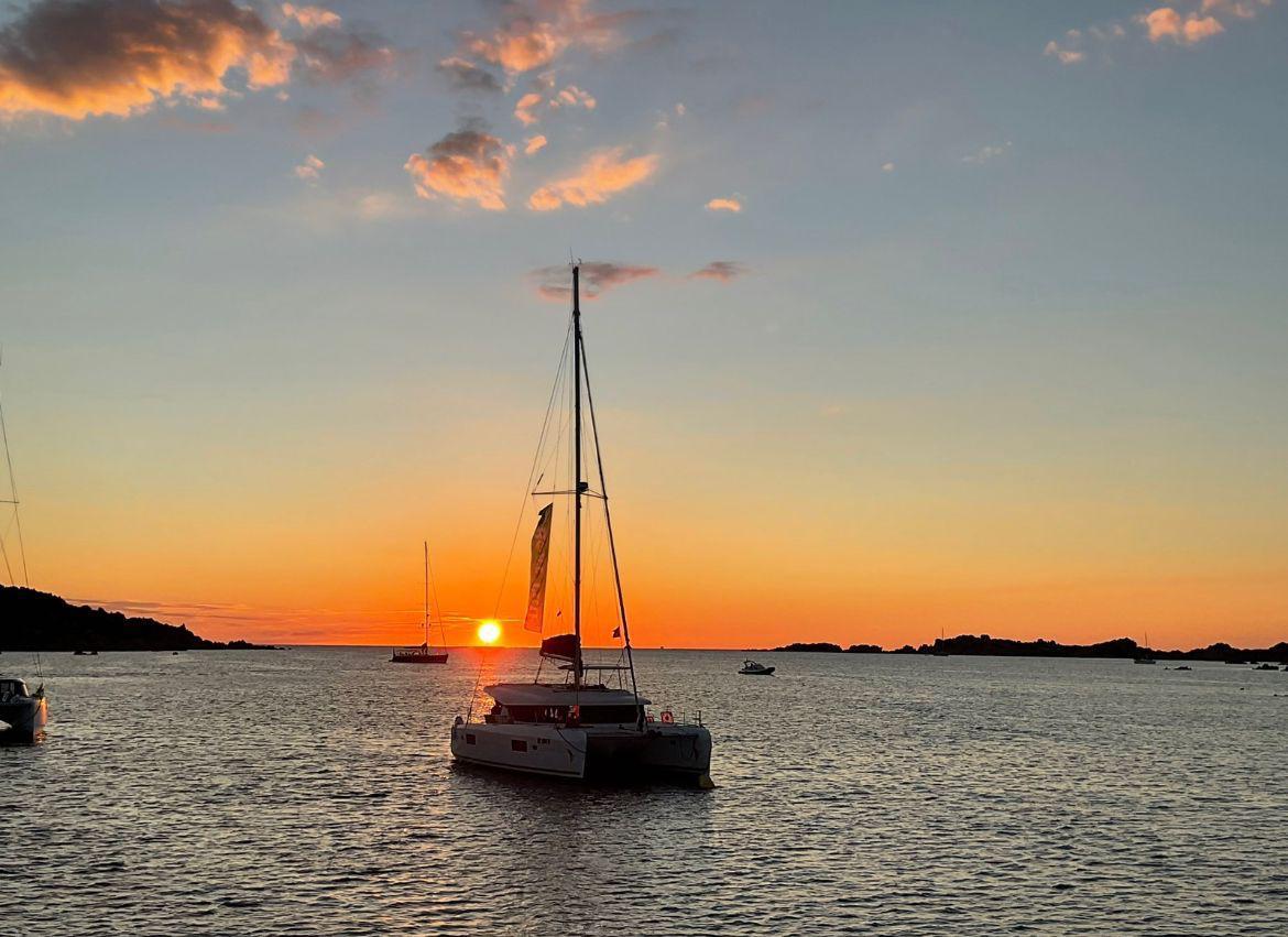 Luxury yacht and boat charter